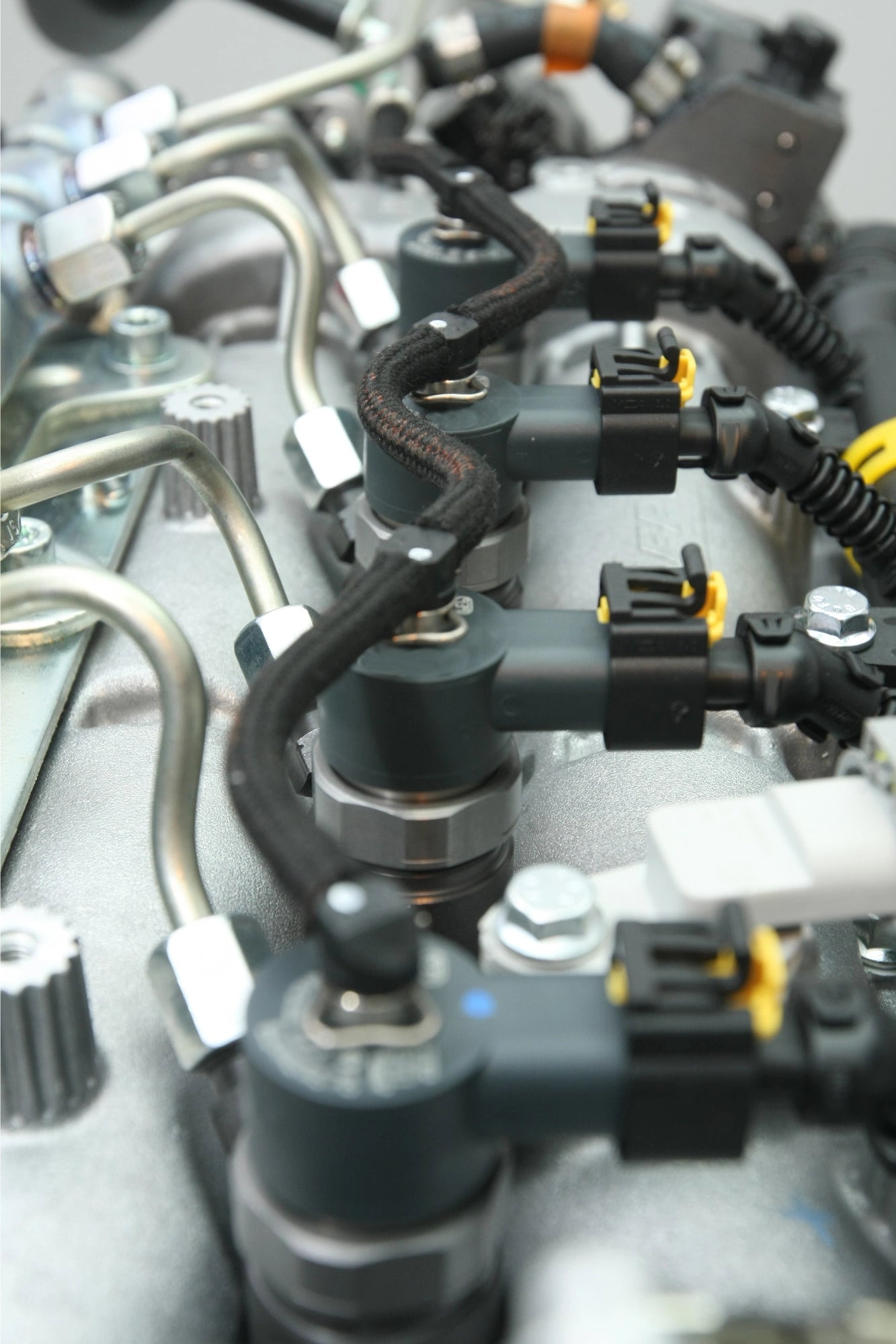 Servicio-diesel-Inyectores-revision-diagnostico-mantenimiento-reparacion-Vargas-diesel
